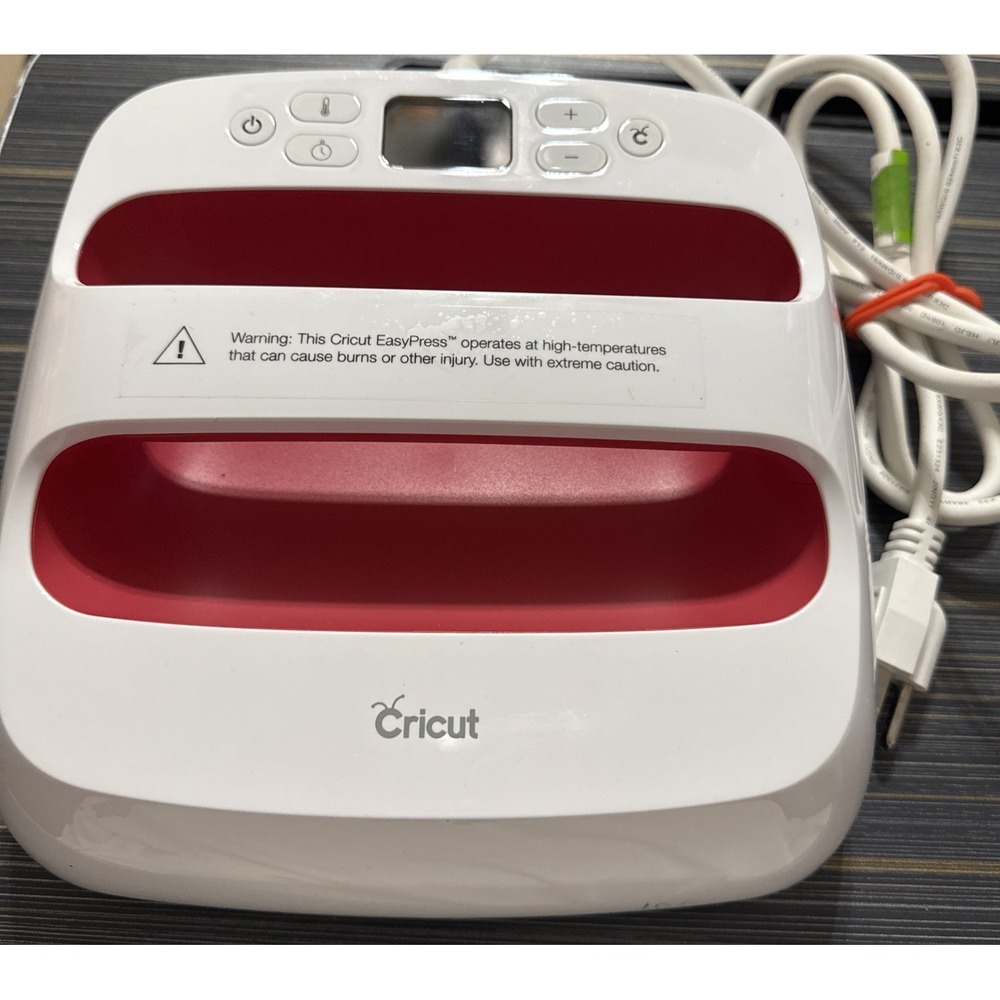 CRICUT EASY PRESS 2 HEAT PRESS MACHINE RASPBERRY COLOR 9"x 9" CHP180B2
